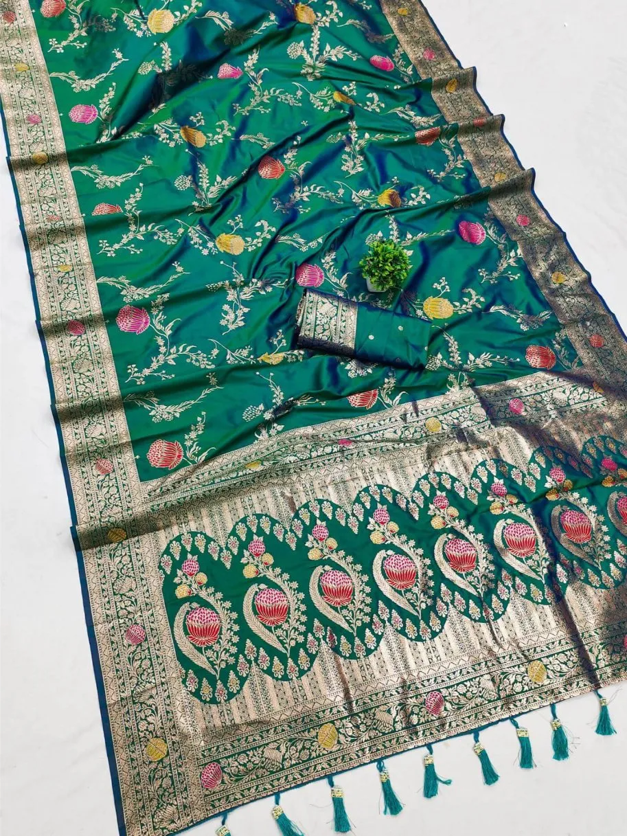 Tempting Rama Soft Banarasi Silk Saree With Fragrant Blouse Piece